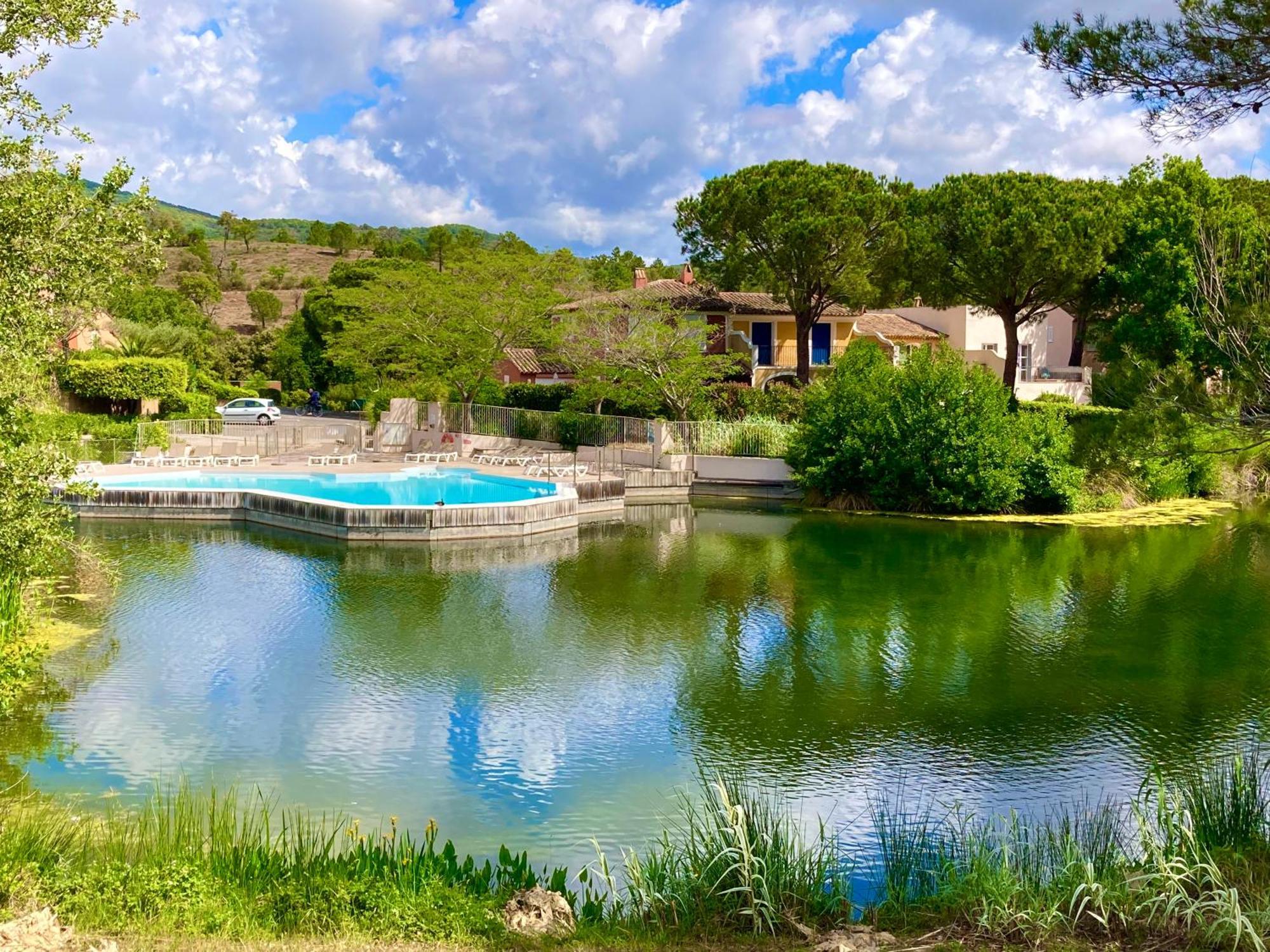Les Restanques Vue Mer Roses 1070 Rez De Jardin Grimaud Dış mekan fotoğraf