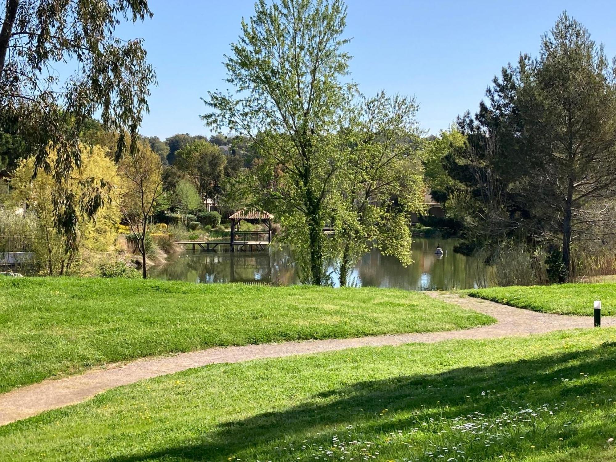 Les Restanques Vue Mer Roses 1070 Rez De Jardin Grimaud Dış mekan fotoğraf
