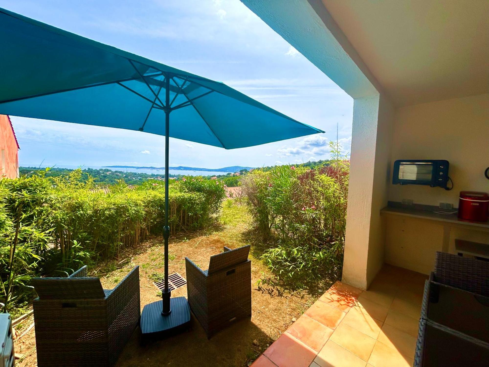 Les Restanques Vue Mer Roses 1070 Rez De Jardin Grimaud Dış mekan fotoğraf