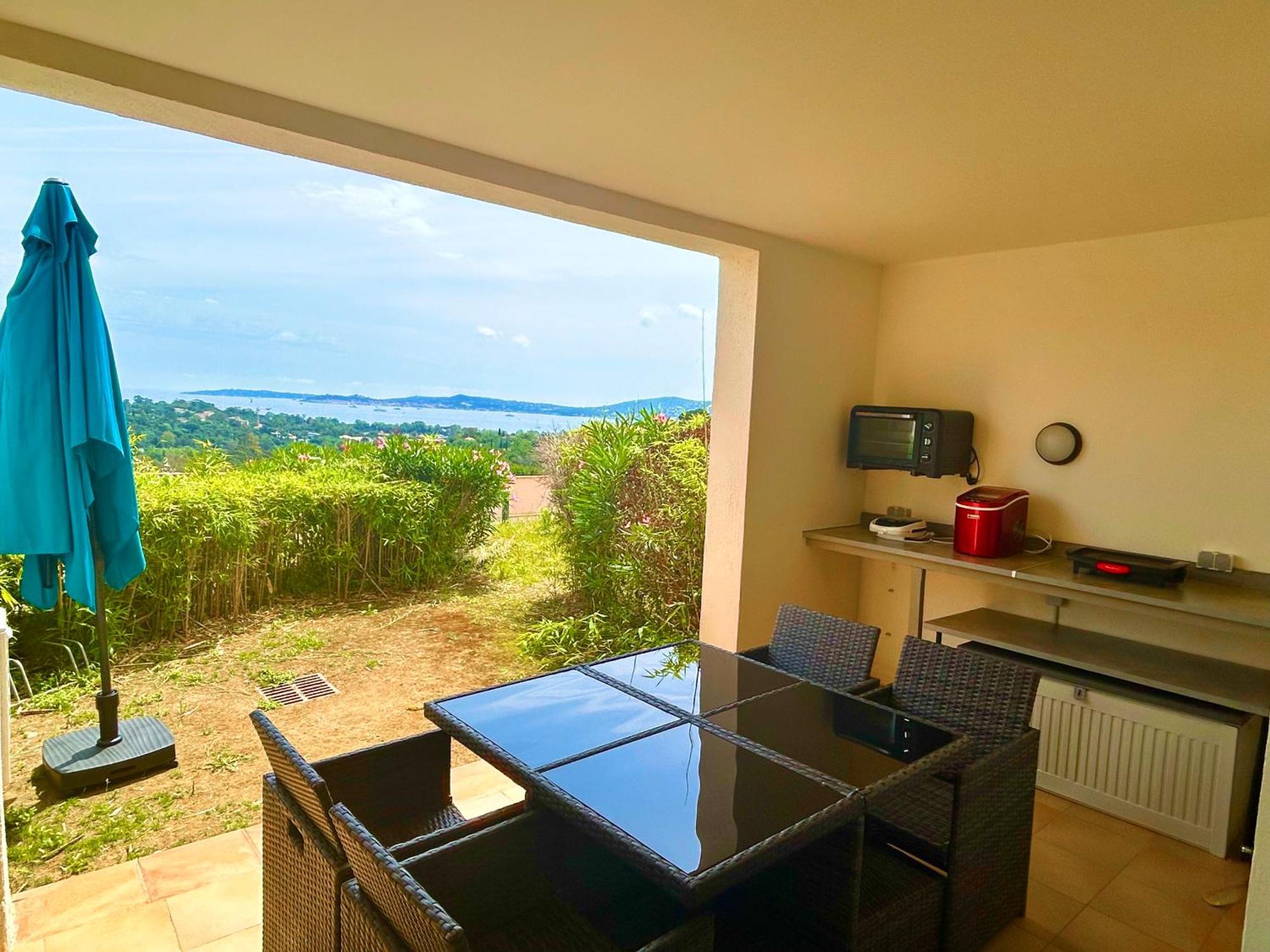 Les Restanques Vue Mer Roses 1070 Rez De Jardin Grimaud Dış mekan fotoğraf