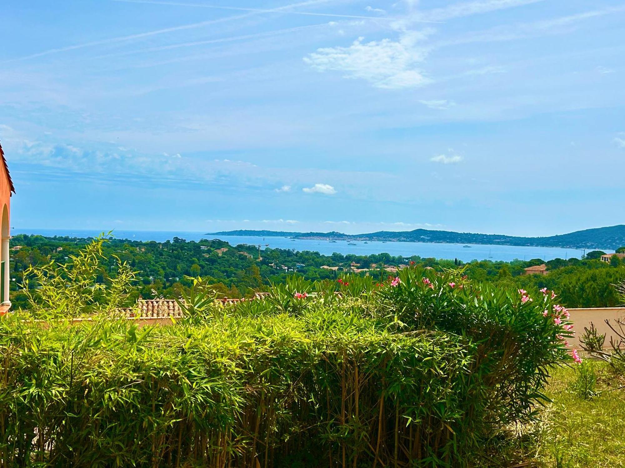 Les Restanques Vue Mer Roses 1070 Rez De Jardin Grimaud Dış mekan fotoğraf